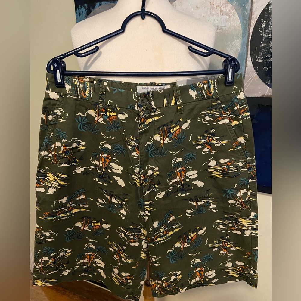 Men's Tropical Print shorts